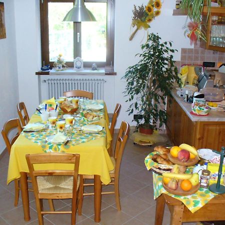 Il Girasole Bed and Breakfast Perrero Exteriör bild